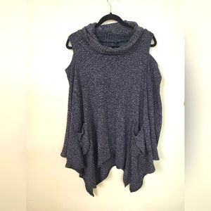 For Cynthia Grey Woman Cold Shoulder Long Sleeve Hanky Hem Sweater with Pockets